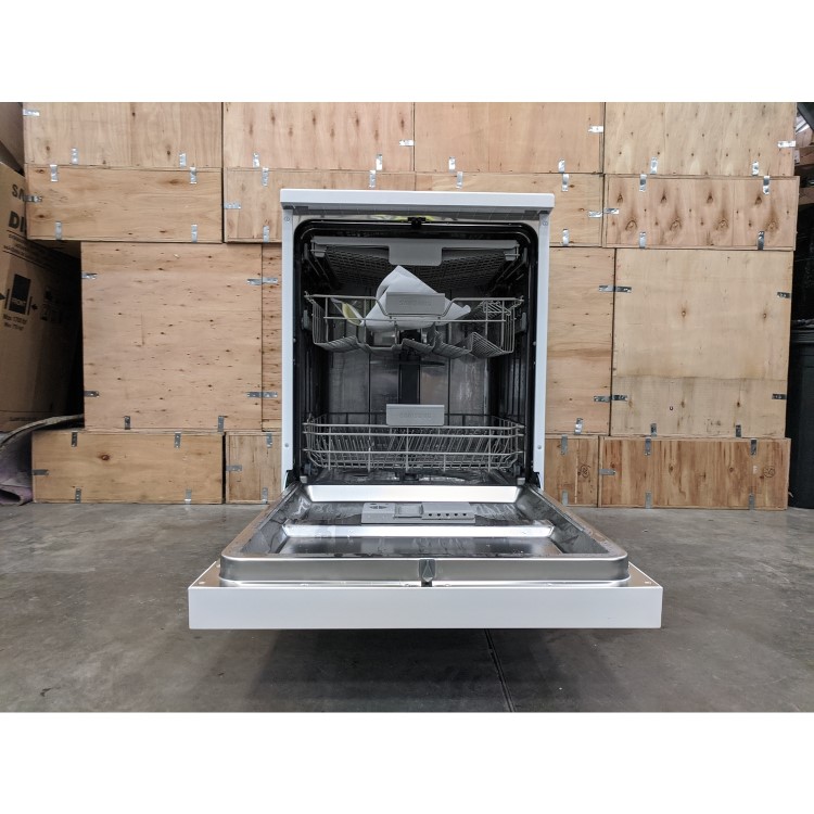 Refurbished Samsung Series 6 DW60M6050FW 14 Place Freestanding Dishwasher White