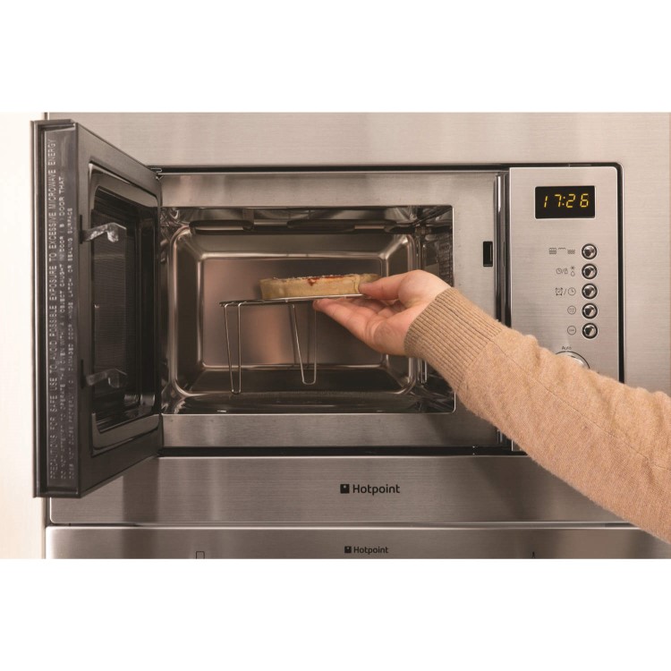 GRADE A1 - Hotpoint MWH1221X 20 Litre Built-In Microwave With Grill - Stainless Steel