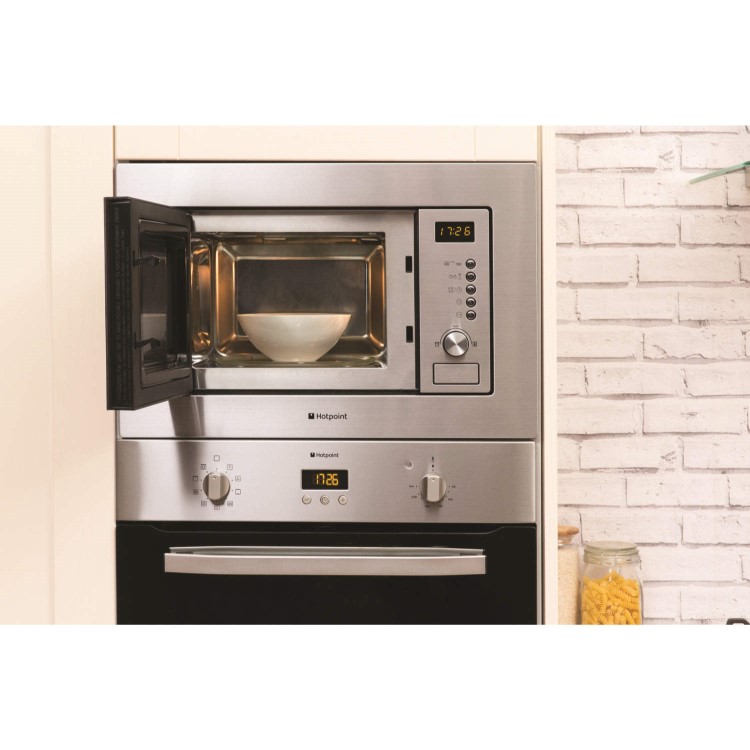 GRADE A1 - Hotpoint MWH1221X 20 Litre Built-In Microwave With Grill - Stainless Steel