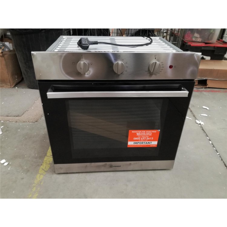 Refurbished Indesit IFW6230IXUK 60cm Single Built In Electric Oven