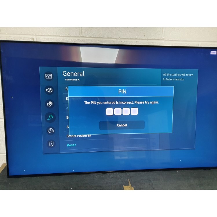 Refurbished Samsung 55" Q700 8K HDR10+ Smart QLED TV with Bixby Alexa and Google Assistant