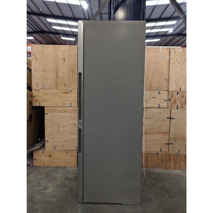 Refurbished Bosch Serie 4 KGV33VLEAG Freestanding 287 Litre 60/40 Fridge Freezer Stainless Steel
