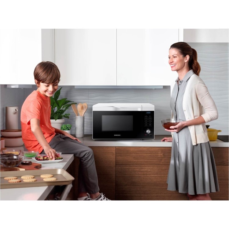 Refurbished Samsung MC28M6055CW Built In 28L 900W Microwave White