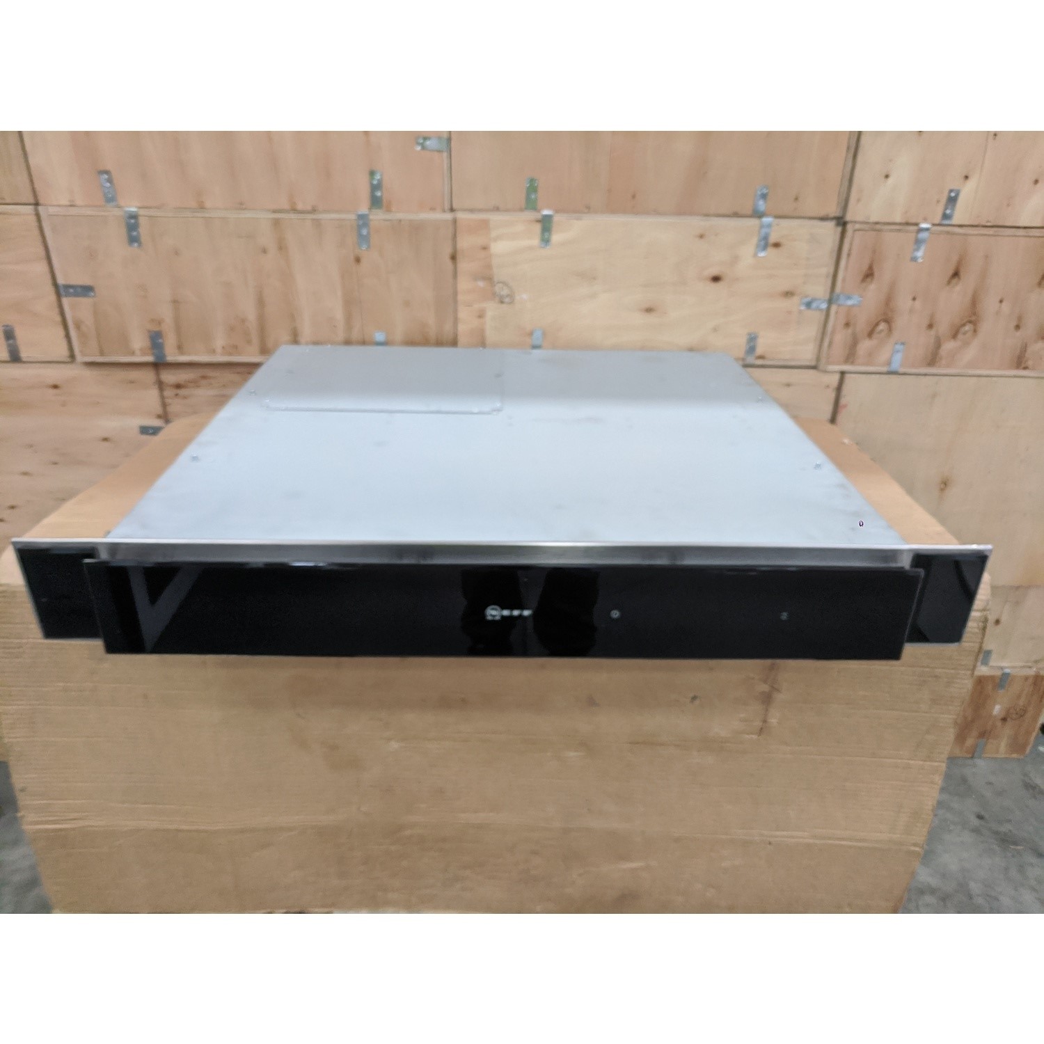 Refurbished Neff D95DAP8N0B 90cm Downdraft Cooker Hood Black Glass