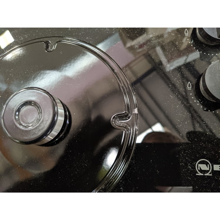 Refurbished Neff N30 T26CR51S0 60cm 4 Burner Gas-on-glass Hob With Side Controls Black