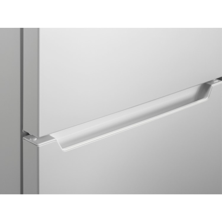 Refurbished Zanussi ZTAN28FW0 Freestanding 242 Litre 80/20 Fridge Freezer With OptiSpace White