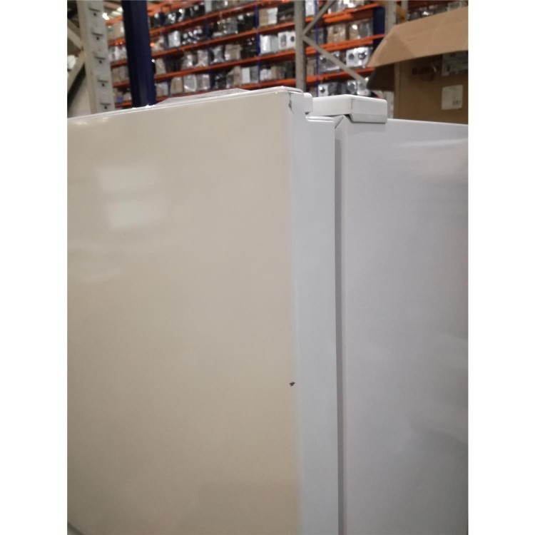 Refurbished Zanussi ZTAN28FW0 Freestanding 242 Litre 80/20 Fridge Freezer White