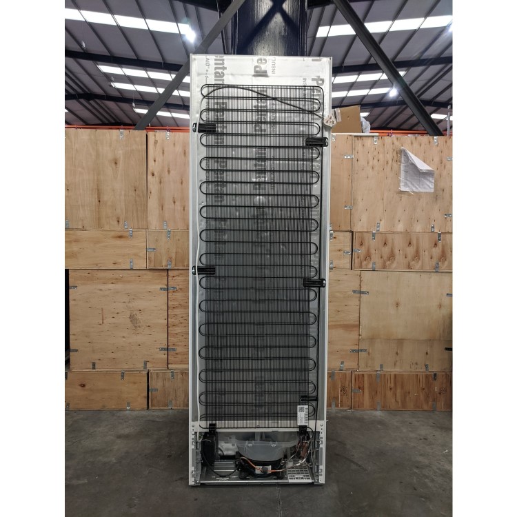 Refurbished Bosch Serie 6 KGE36AWCA Freestanding 302 Litre 60/40 Fridge Freezer White
