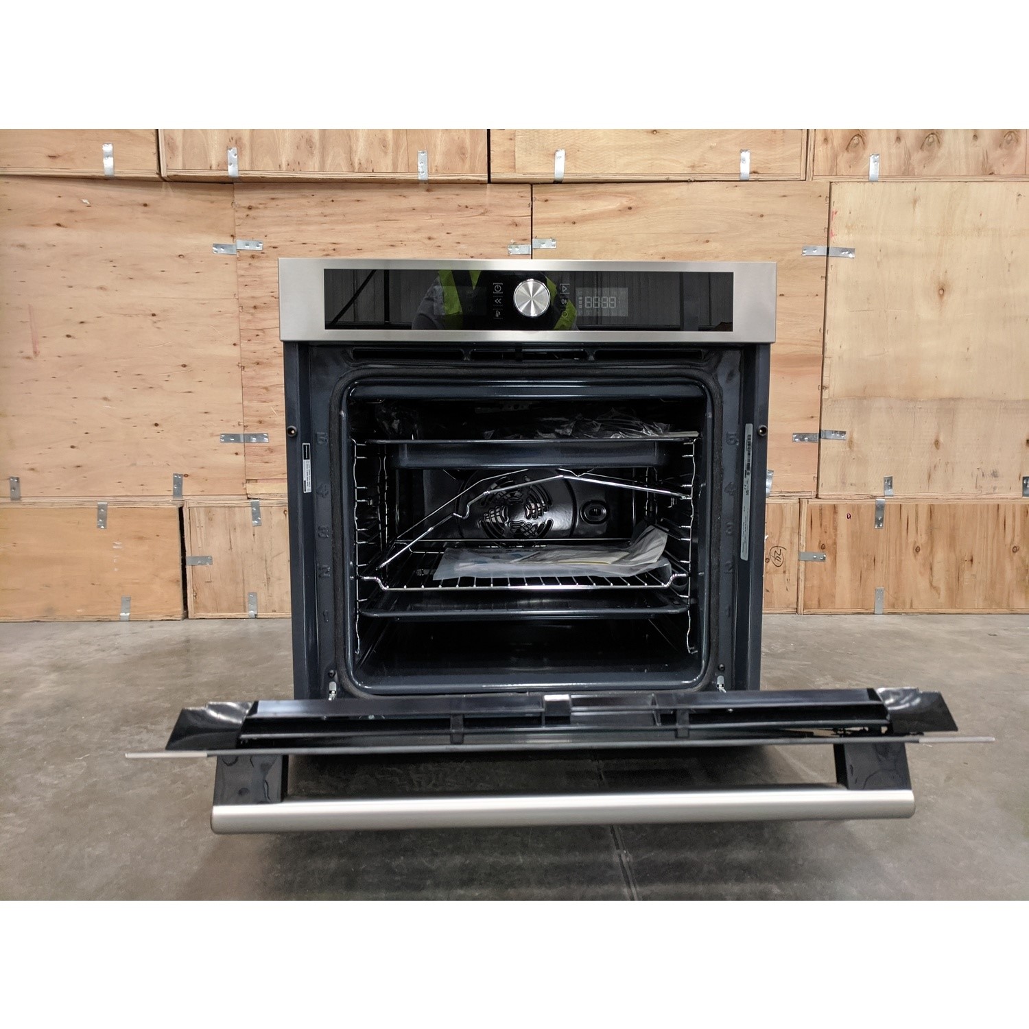 Refurbished Hotpoint SI4854PIX 60cm Multifunction Single Built In Electric Oven BuyItDirect.ie