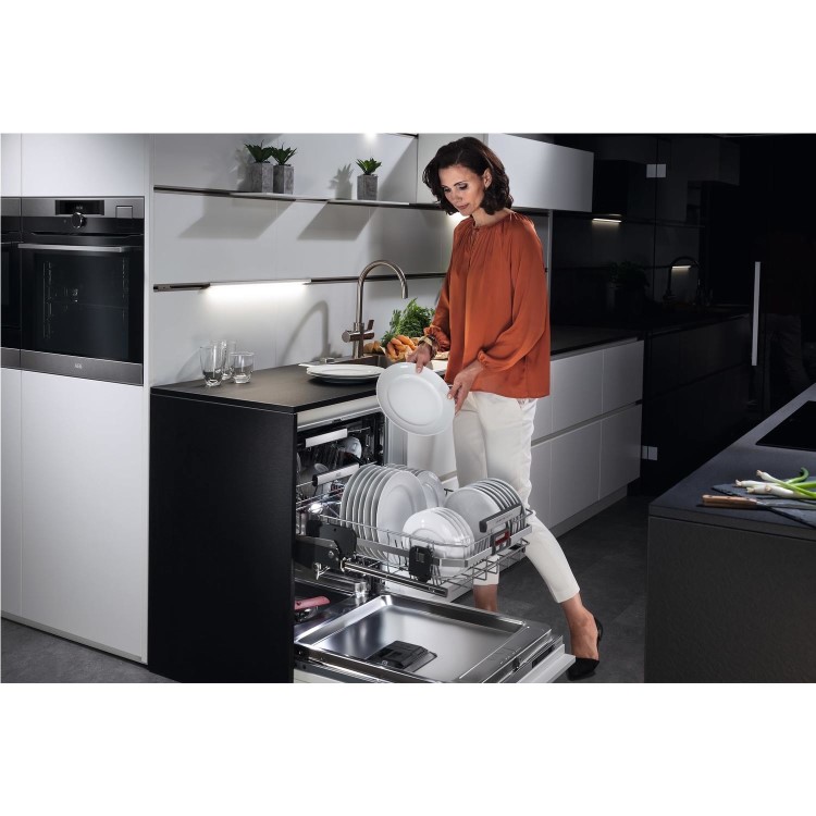Refurbished AEG FSS62807P 13 Place Fully Integrated Dishwasher