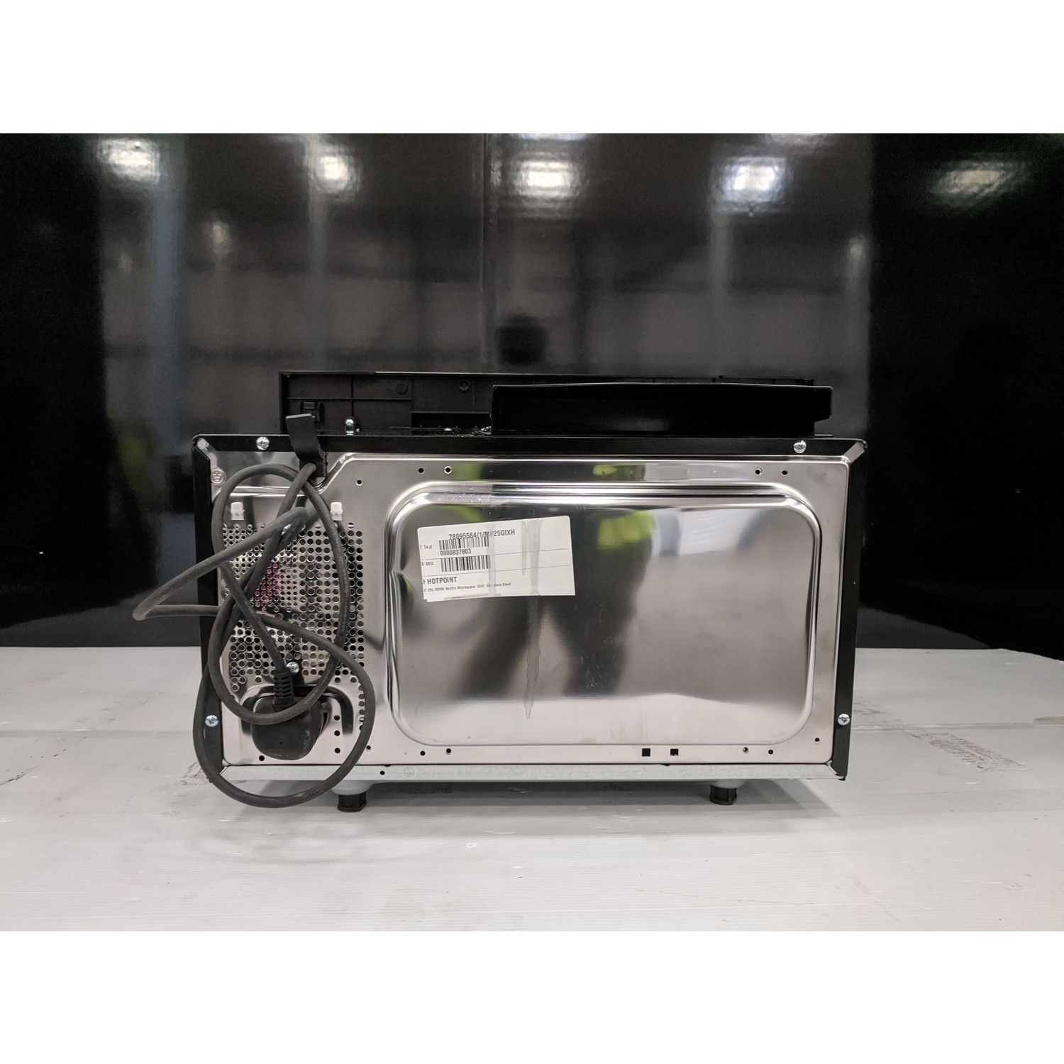 Refurbished Hotpoint MF25GIXH 25L 900W Built In Microwave with Grill