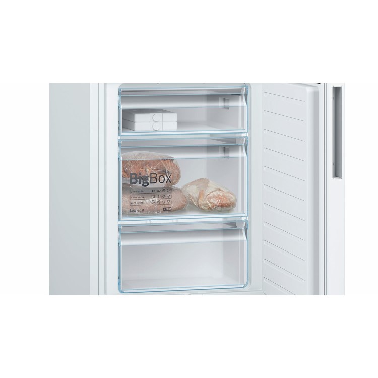 Refurbished Bosch Serie 6 KGE36AWCA Freestanding 302 Litre 60/40 Fridge Freezer White