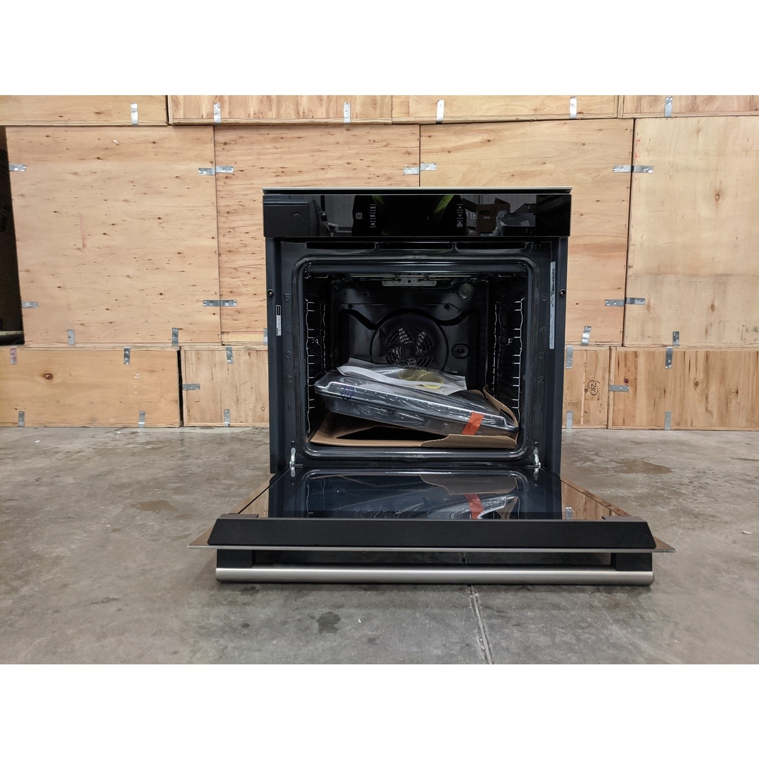 Refurbished Hotpoint SI6874SHIX Single Built In Electric Oven Stainless