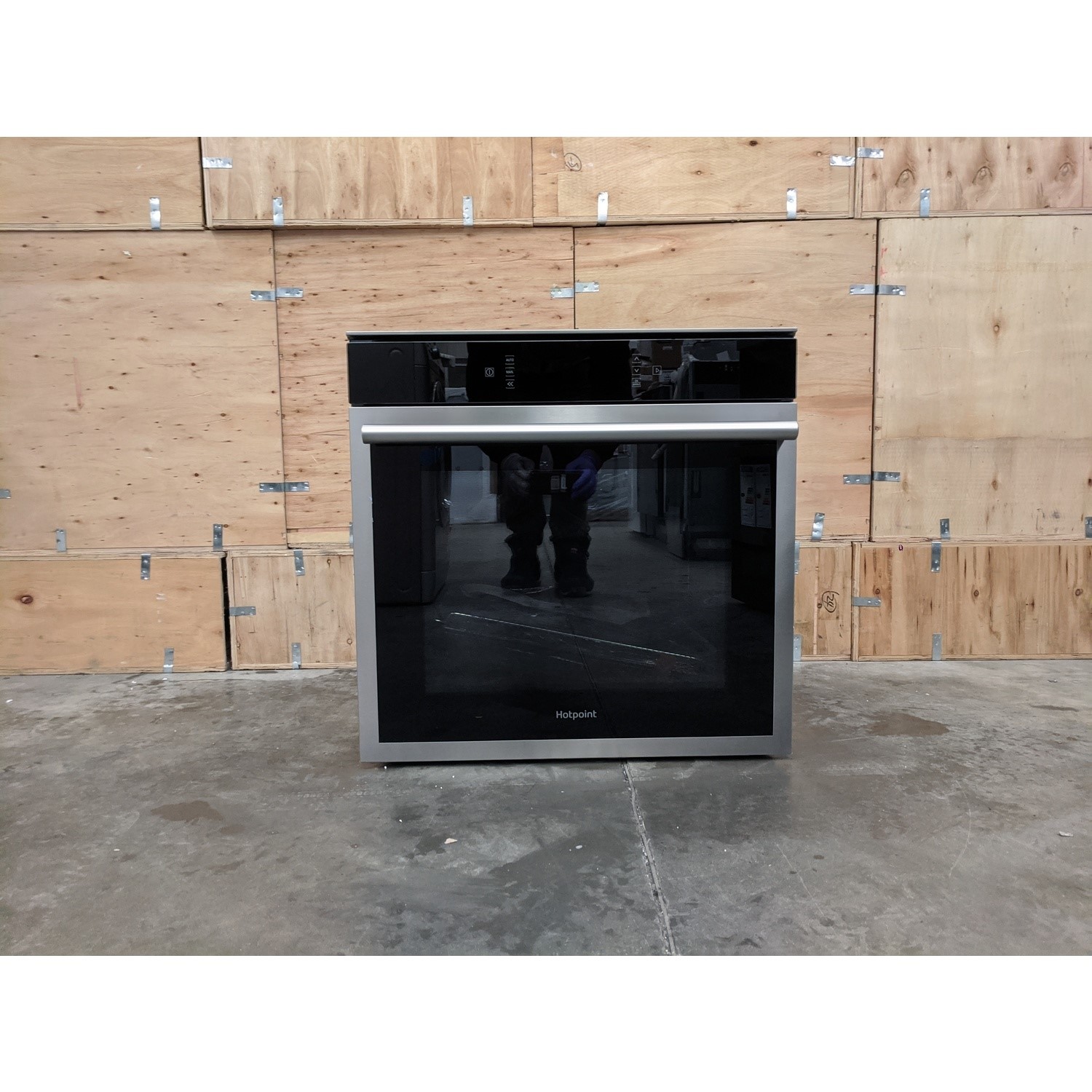 Refurbished Hotpoint SI6874SHIX Single Built In Electric Oven Stainless