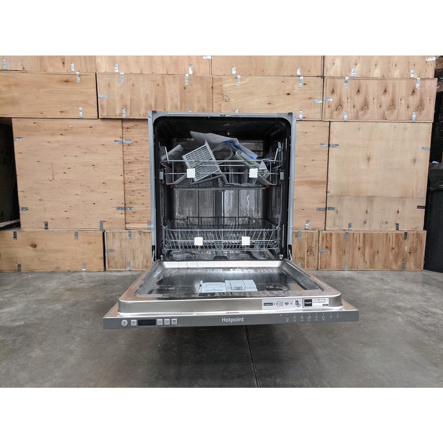 Refurbished Hotpoint HIC3B19CUK 13 Place Fully Integrated Dishwasher