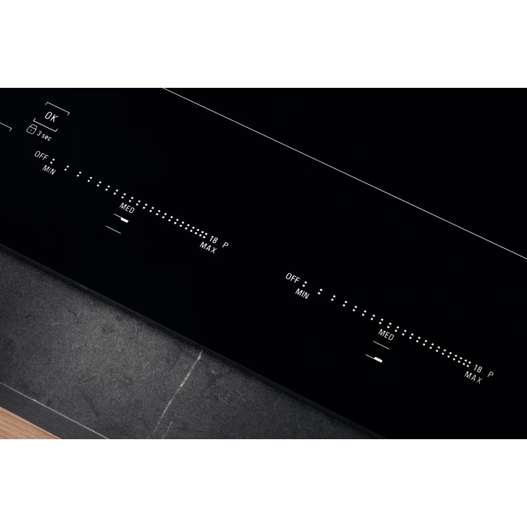 Hotpoint 65cm 4 Zone Induction Hob with Flexi Pro
