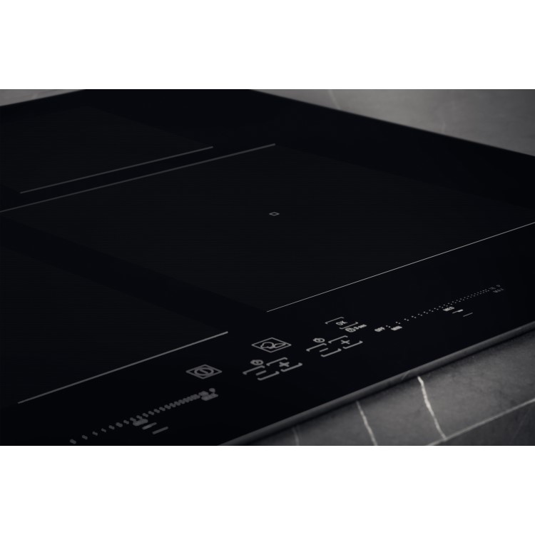 Hotpoint 65cm 4 Zone Induction Hob with Flexi Pro