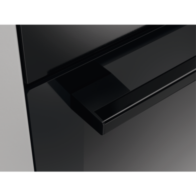 Refurbished Zanussi Series 60 ZOPNX6K2 60cm Single Built In SelfClean Electric Oven Black