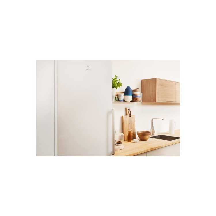 Refurbished INDESIT UI6F1TW 222 Litre Freetanding Upright Freezer 167cm Tall Frost Free 60cm Wide - White