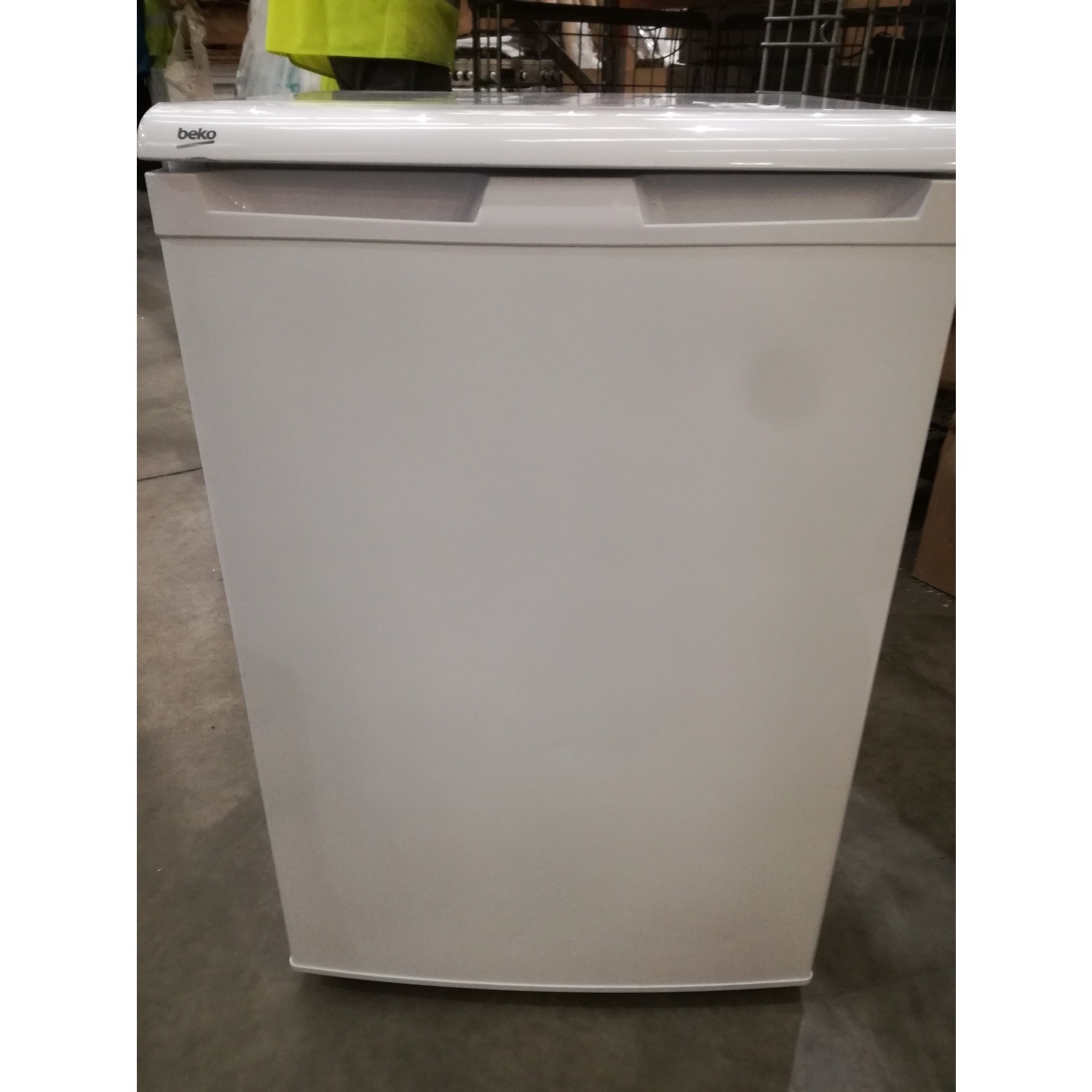 Refurbished Beko LXS553W Integrated 128 Litre Undercounter Fridge