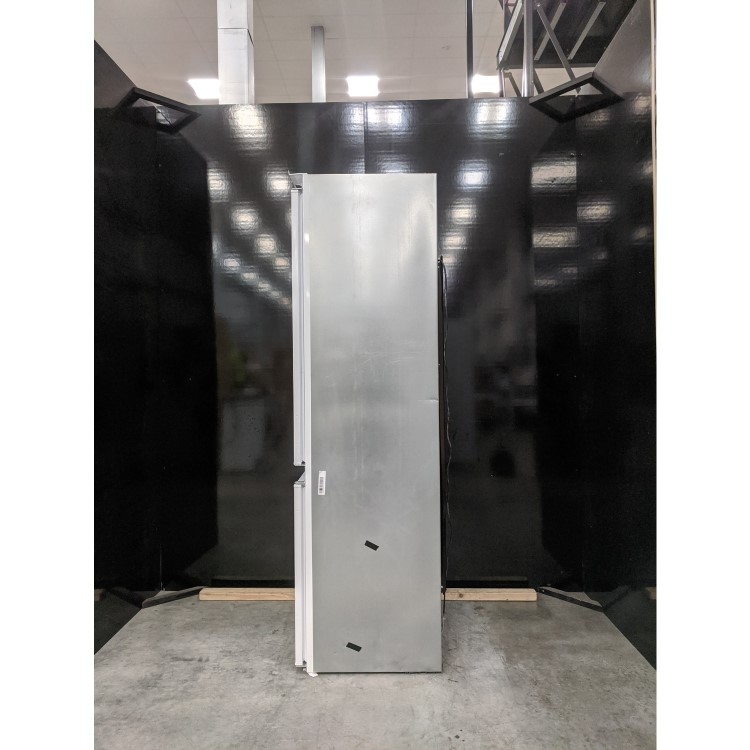 Refurbished Indesit F161123 Integrated 273 Litre 70/30 Fridge Freezer White