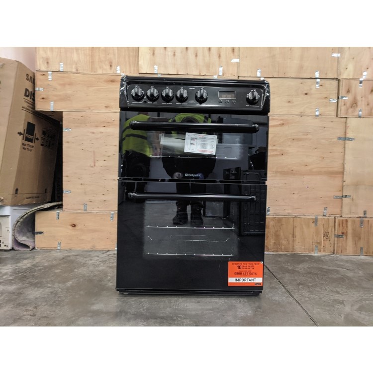 Refurbished Hotpoint HAG60K 60cm Double Oven Gas Cooker Black
