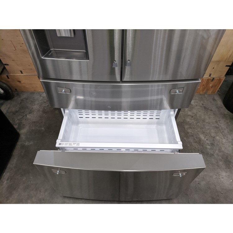 Refurbished Samsung RF24R7201SR Freestanding 510 Litre 75/25 Frost Free American Fridge Freezer