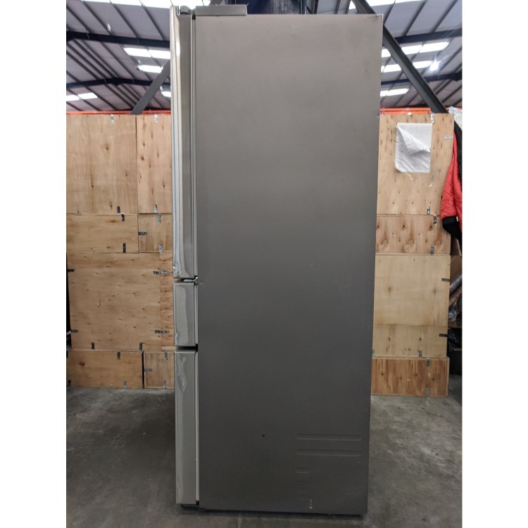 Refurbished Samsung RF24R7201SR Freestanding 510 Litre 75/25 Frost Free American Fridge Freezer
