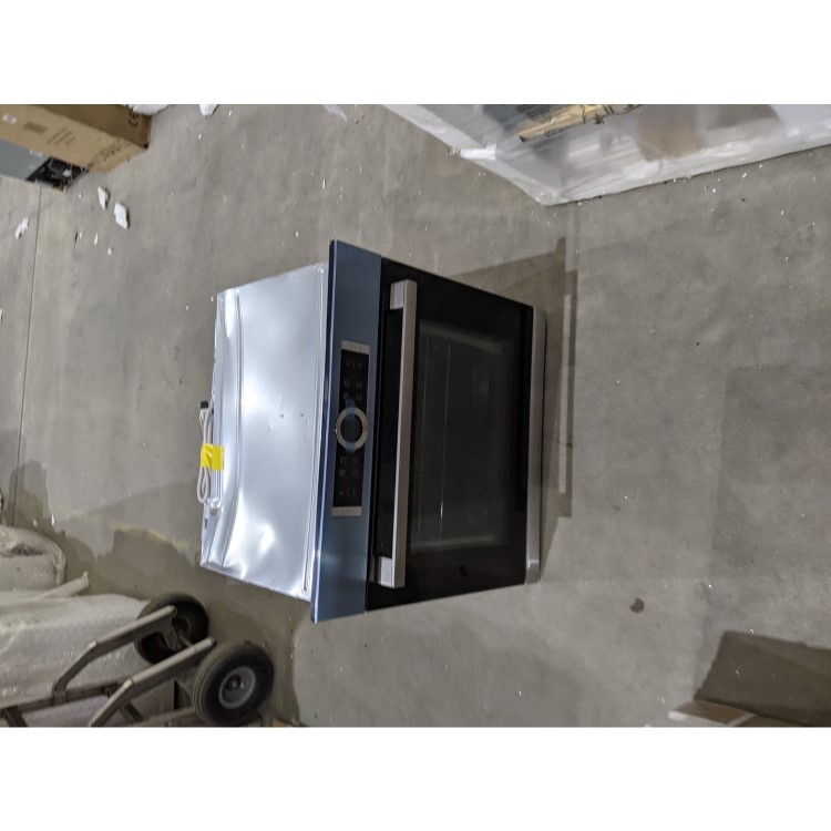 Refurbished Bosch Serie 8 HBG674BS1B 60cm Single Built In Electric Oven Stainless Steel