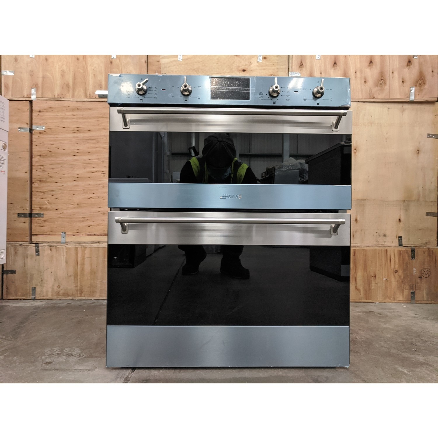 Refurbished Smeg Classic DUSF6300X 60cm Double Built Under Electric Oven Stainless Steel Page 1 BuyItDirect.ie