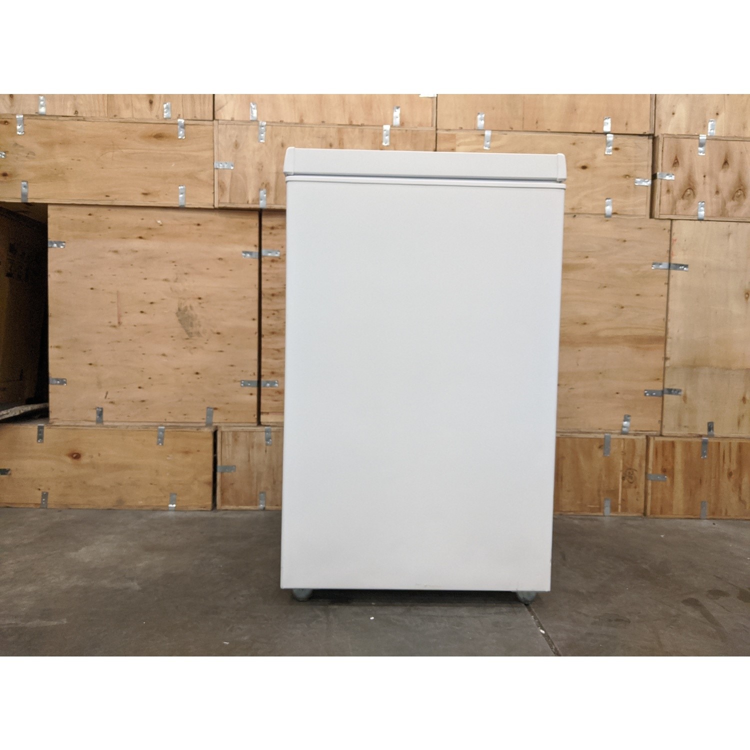Refurbished Indesit OS1A1002UK2 97 Litre Chest Freezer White