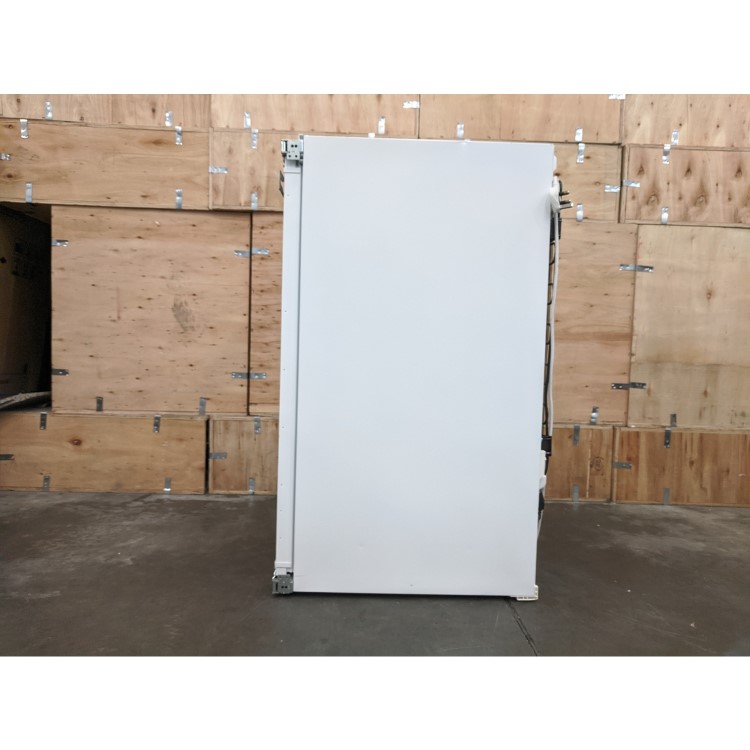 Refurbished Miele K32222i Integrated 154 Litre In-Column Larder Fridge White