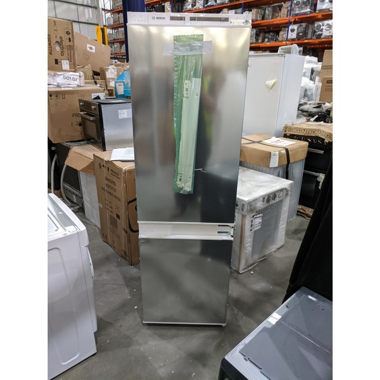 Refurbished Bosch Serie 4 KIV86VSF0G Integrated 268 Litre 60/40 Low Frost Fridge Freezer