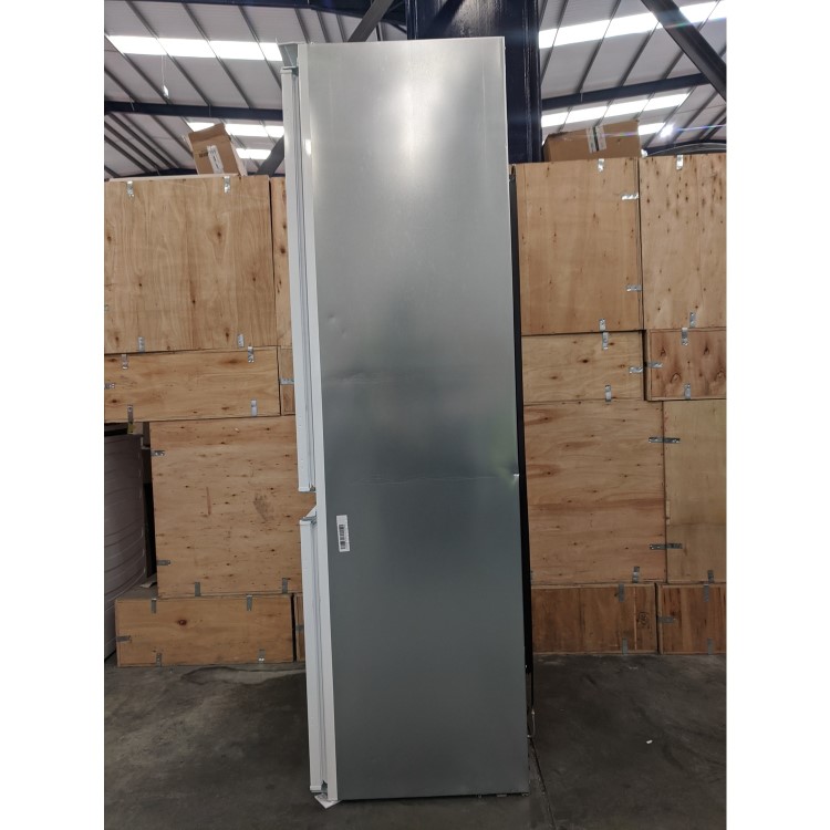 Refurbished Indesit IB7030A1DUK1 Integrated 273 Litre 70/30 Fridge Freezer White