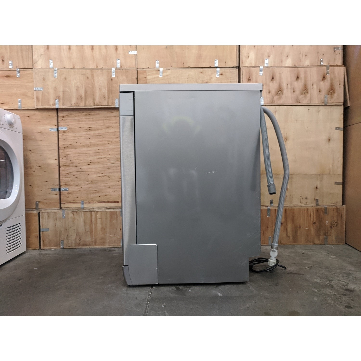 Refurbished Hotpoint HSFO3T223WXUKN 10 Place Freestanding Dishwasher