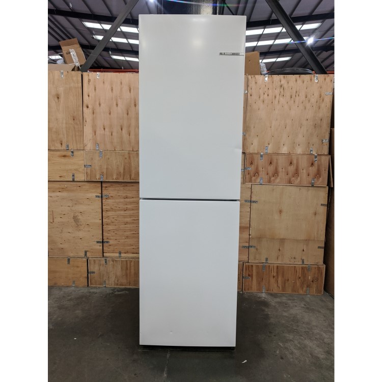 Refurbished Bosch KGN27NWFAG Freestanding 255 Litre Fridge Freezer White