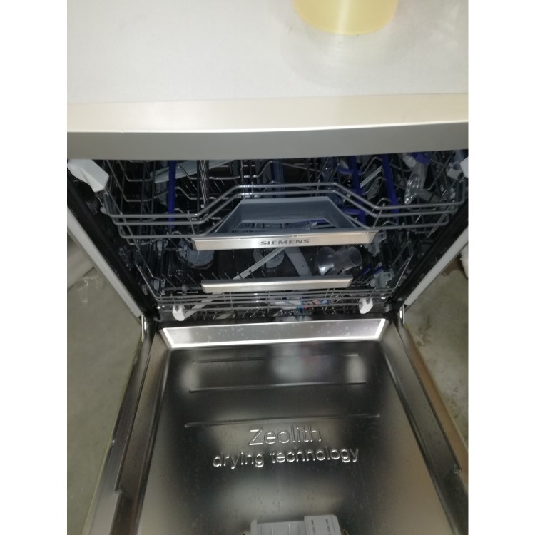 Refurbished Siemens iQ700 SN27YI01CE 14 Place Freestanding Dishwasher Silver