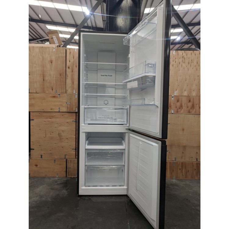 Refurbished Fridgemaster MC60287DB Freestanding 287 Litre 70/30 Fridge Freezer Black