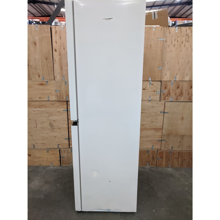 Refurbished Fridgemaster MC55240MD Freestanding 240 Litre 50/50 Fridge Freezer