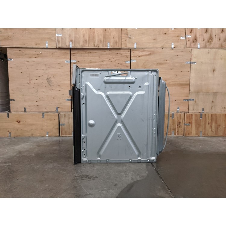 Refurbished Zanussi ZOB142X 60cm Single Built In Electric Oven
