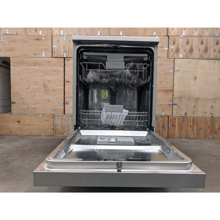Refurbished Samsung DW60M6050FS 14 Place Freestanding Dishwasher Silver