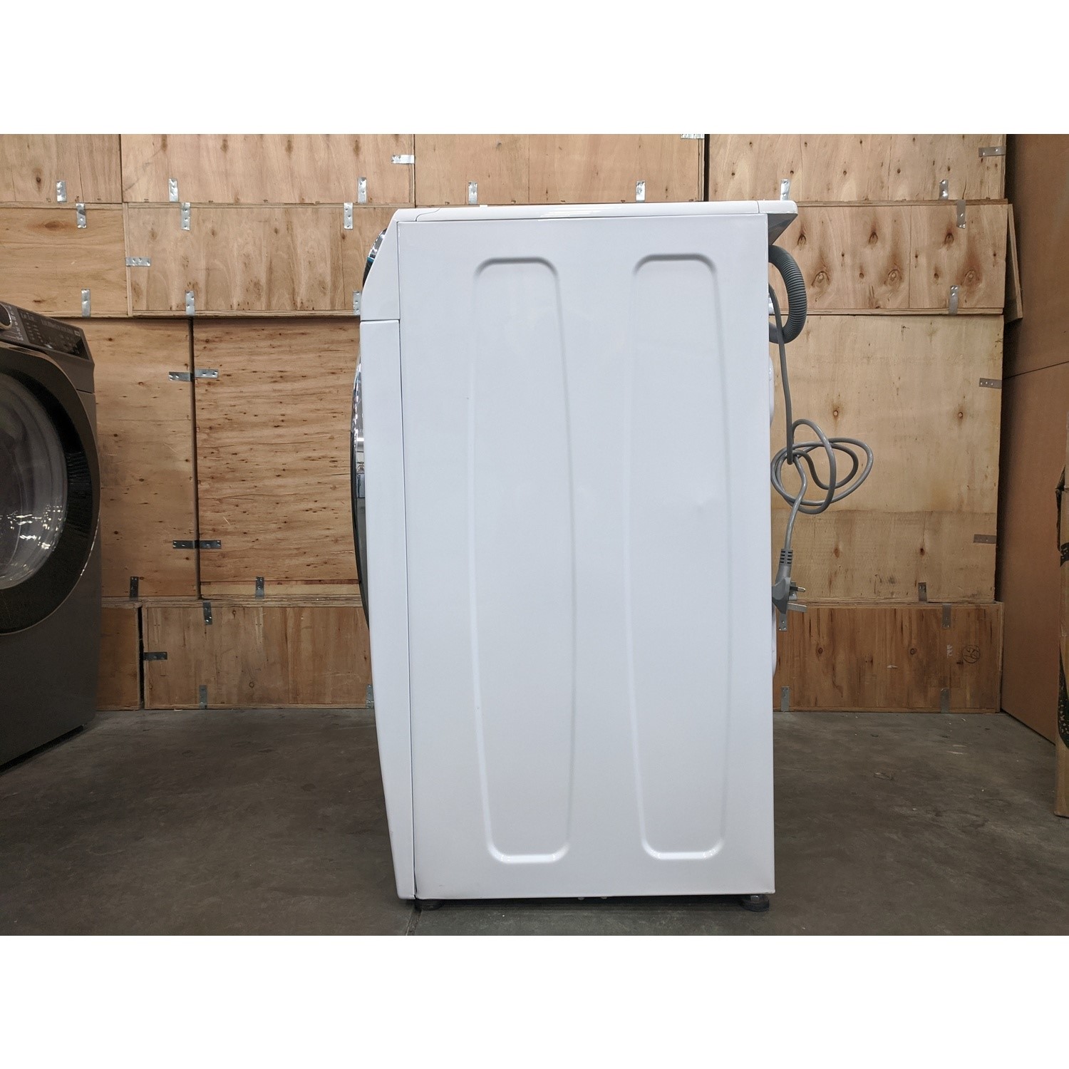 Refurbished Candy RO1696DWMCE/180 Smart Freestanding 9KG 1600 Spin Washing Machine White