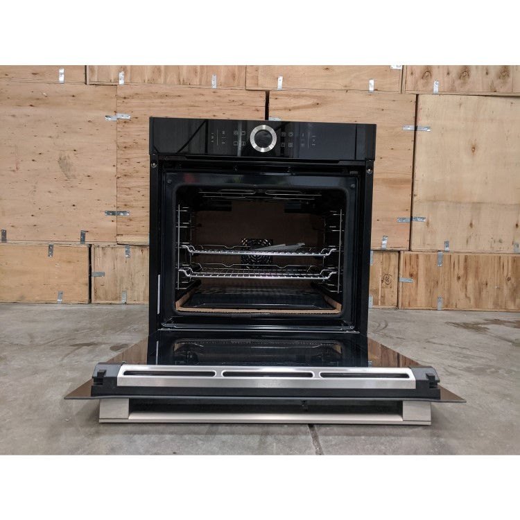 Refurbished Bosch Serie 8 HBG674BB1B Multifunction 60cm Single Built In Electric Oven Black