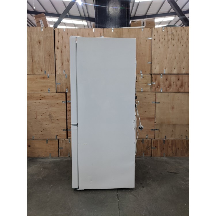 Refurbished Lec TFL55148 Freestanding 200 Litre 60/40 Fridge Freezer White