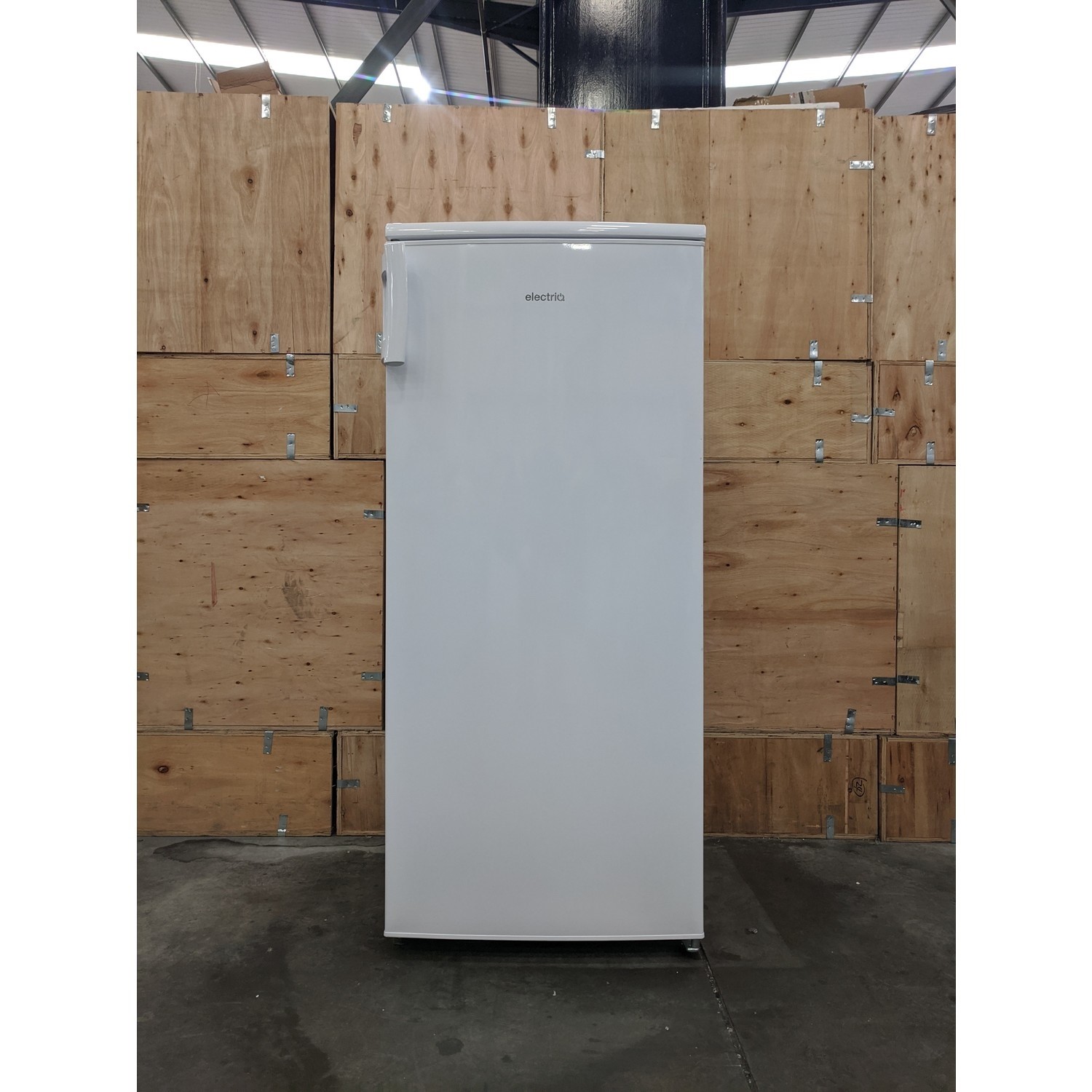 Electriq larder fridge deals