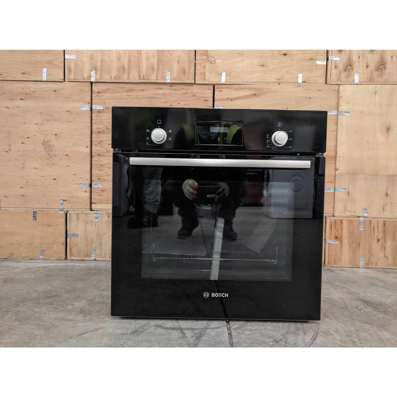 Refurbished Bosch Serie 2 HHF113BA0B 60cm Single Built In Electric Oven