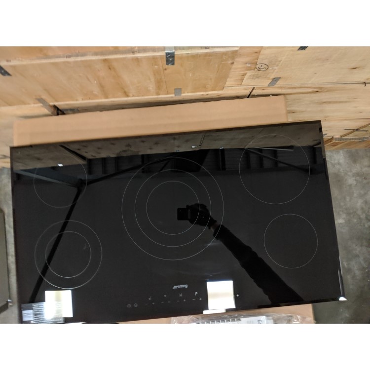 Refurbished Smeg SE395ETB 90cm 5 Zone Ceramic Hob