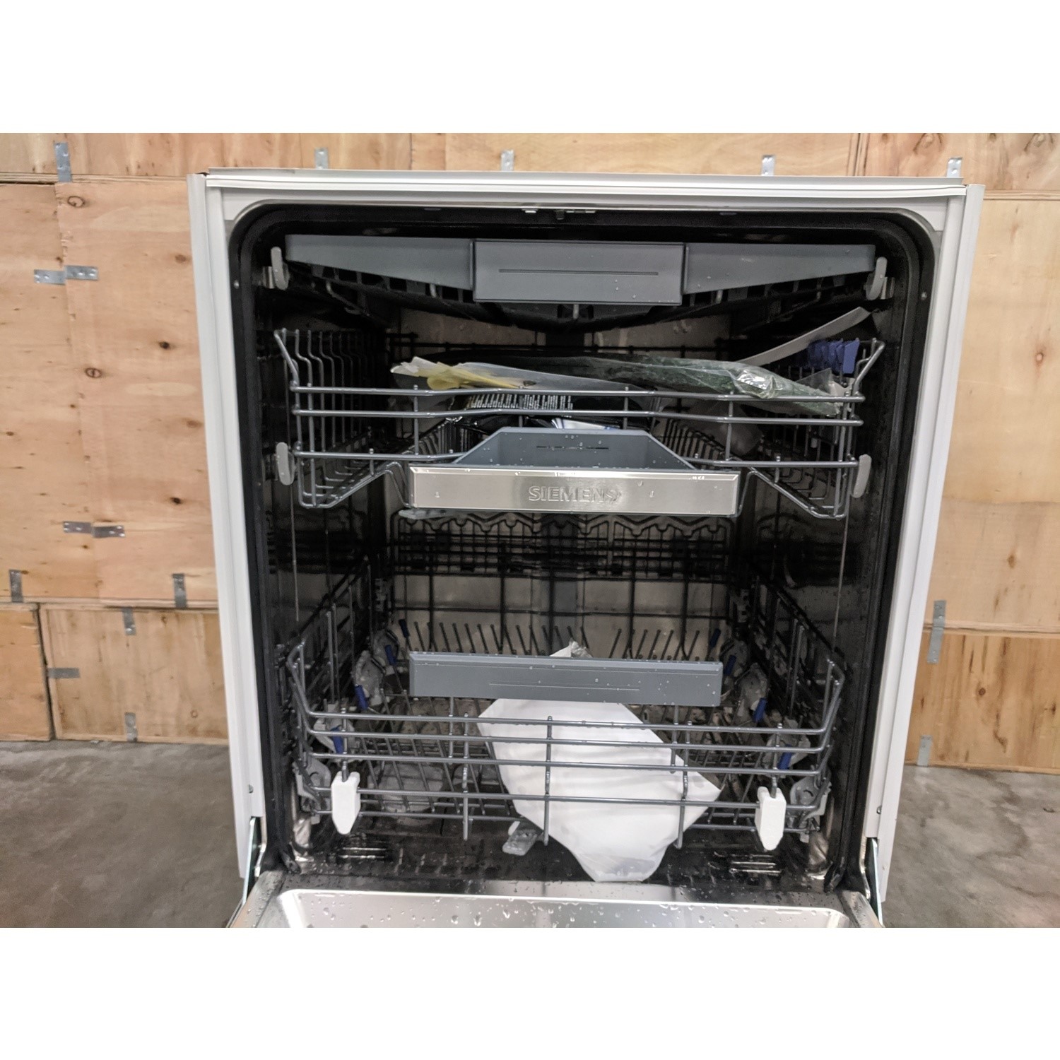 Refurbished Siemens iQ500 SN85EX69CG 14 Place Fully Integrated