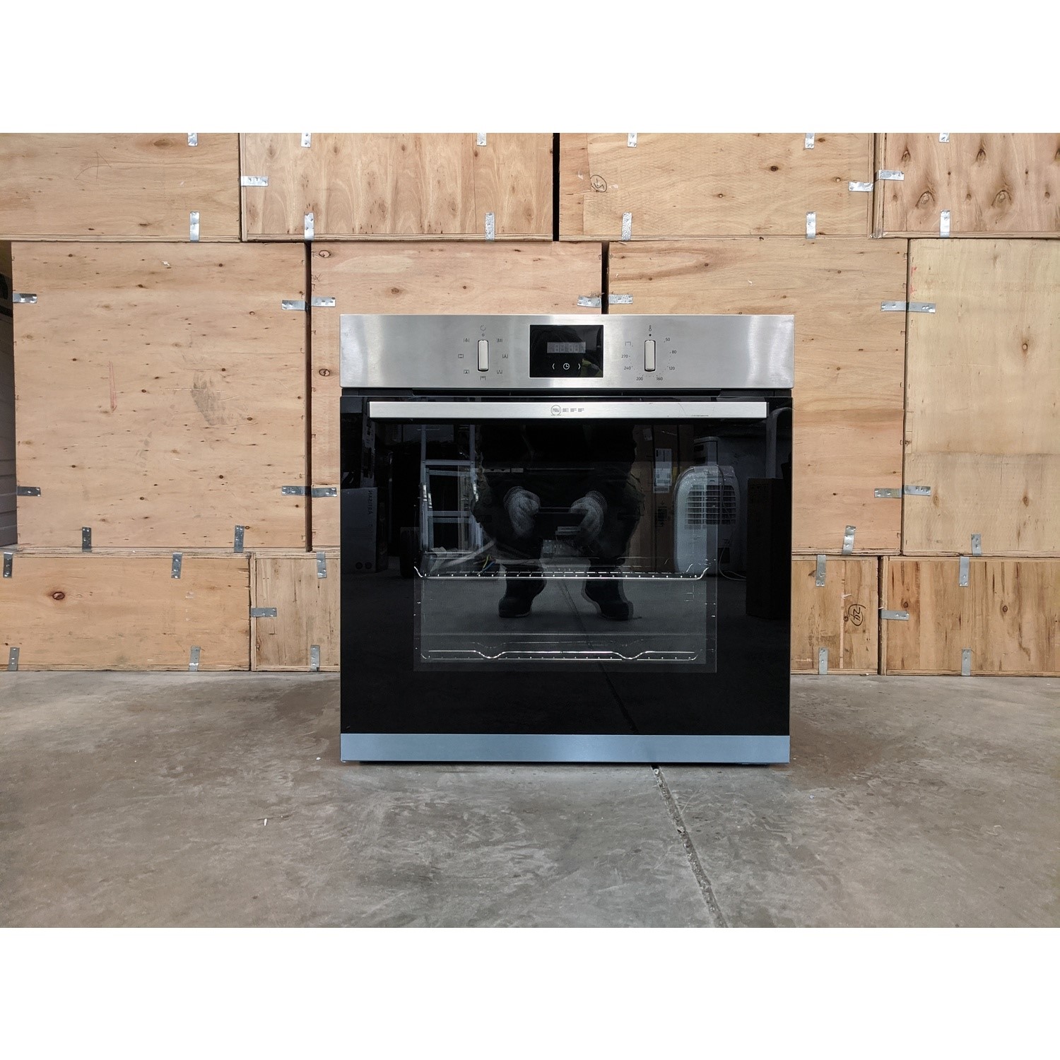 Refurbished Neff B1GCC0AN0B 60cm Single Built In Electric Oven