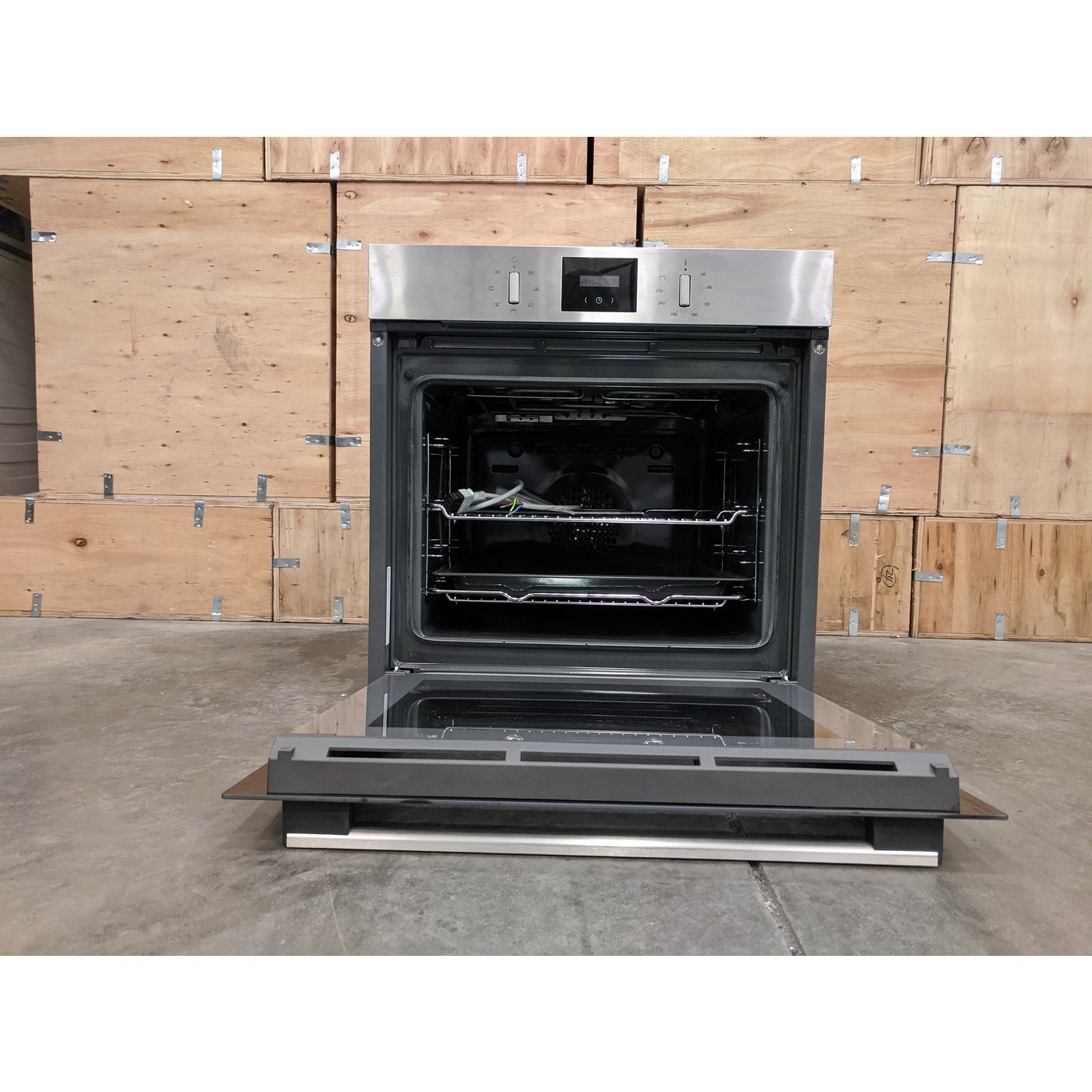 Refurbished Neff B1GCC0AN0B 60cm Single Built In Electric Oven